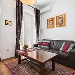 Apartment Nina