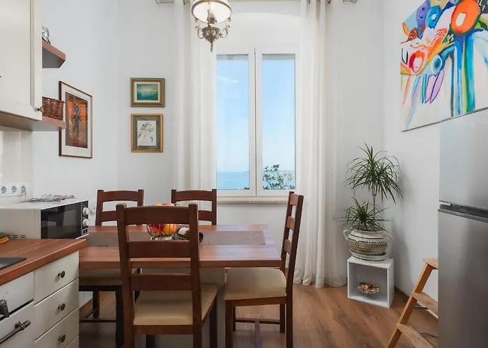 Apartment Nina